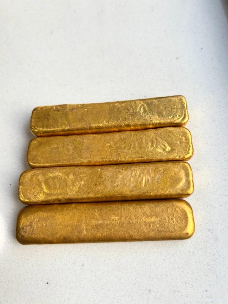 Top gold dealers in South-Africa. Top gold dealers in South-Africa.